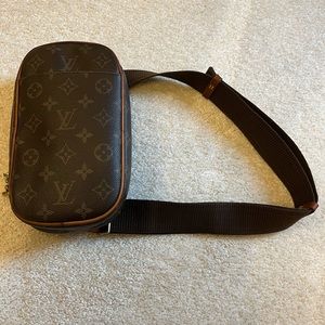 Louis Vuitton Monogram Pochette Gange